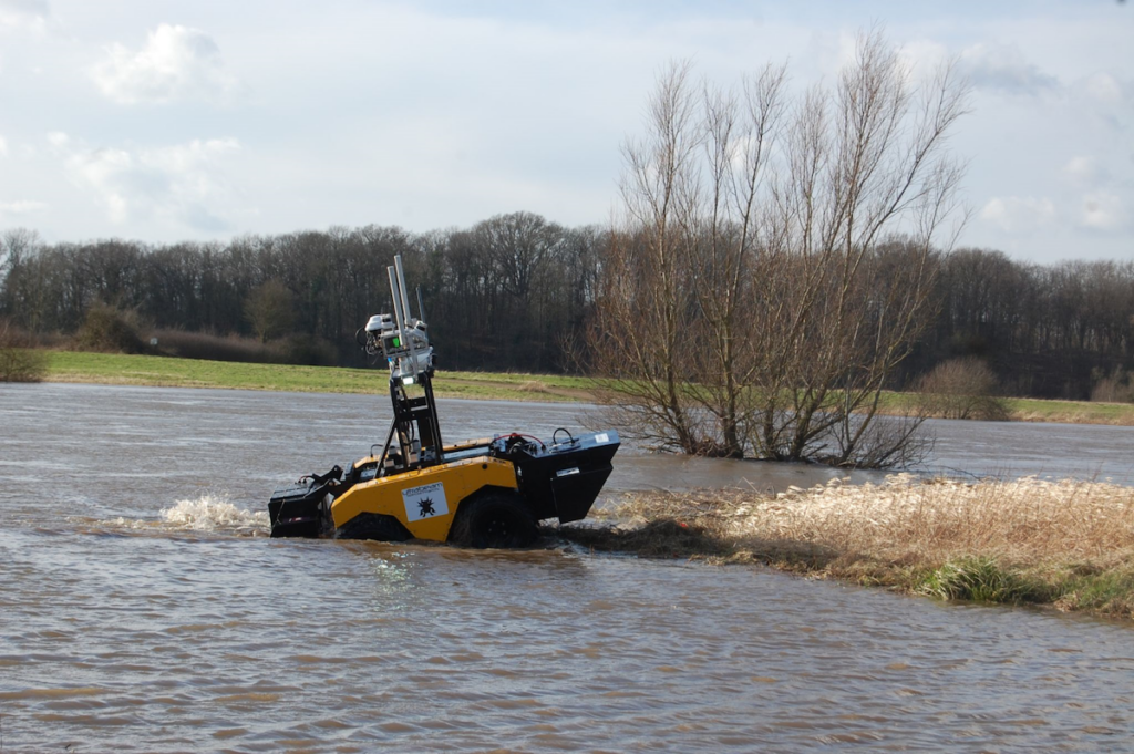 Advanced Navigation Enhances Ultrabeam’s Axolotl Amphibious Hydrographic Survey Craft