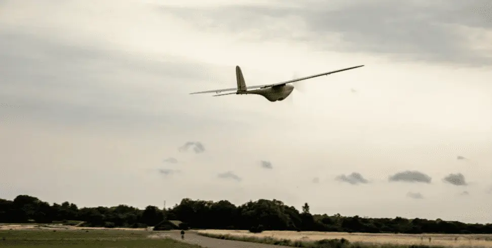 Integration of DTC Software Defined Radios wiht Astero ISR