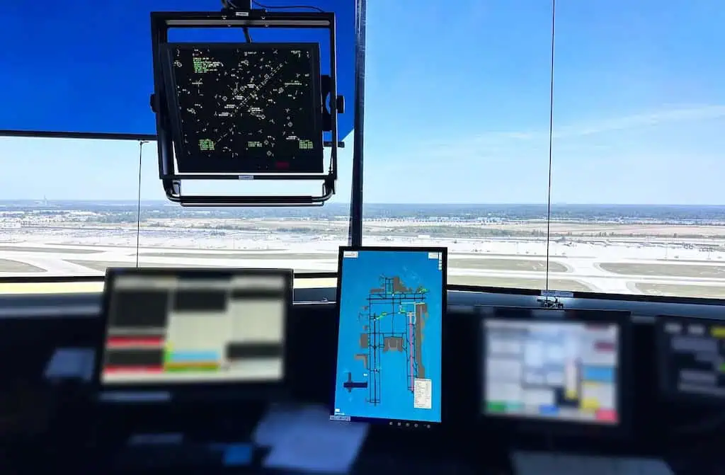 Collaboration Enhances Airport Situational Awareness Systems