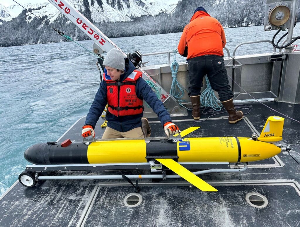 Integration of Scientific Echo Sounder with Autonomous Underwater Glider