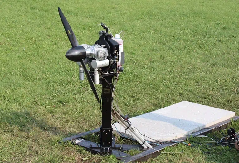 Advanced Flight Test Stand for UAV Engines & Propellers